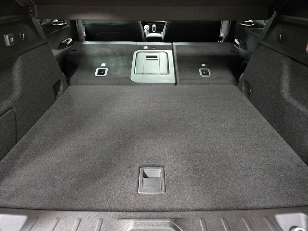 Used 2024 Alfa Romeo Tonale Veloce image 47