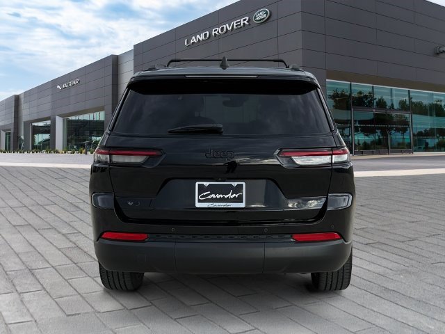 Used 2024 Jeep Grand Cherokee L Altitude AWD/4WD image 4