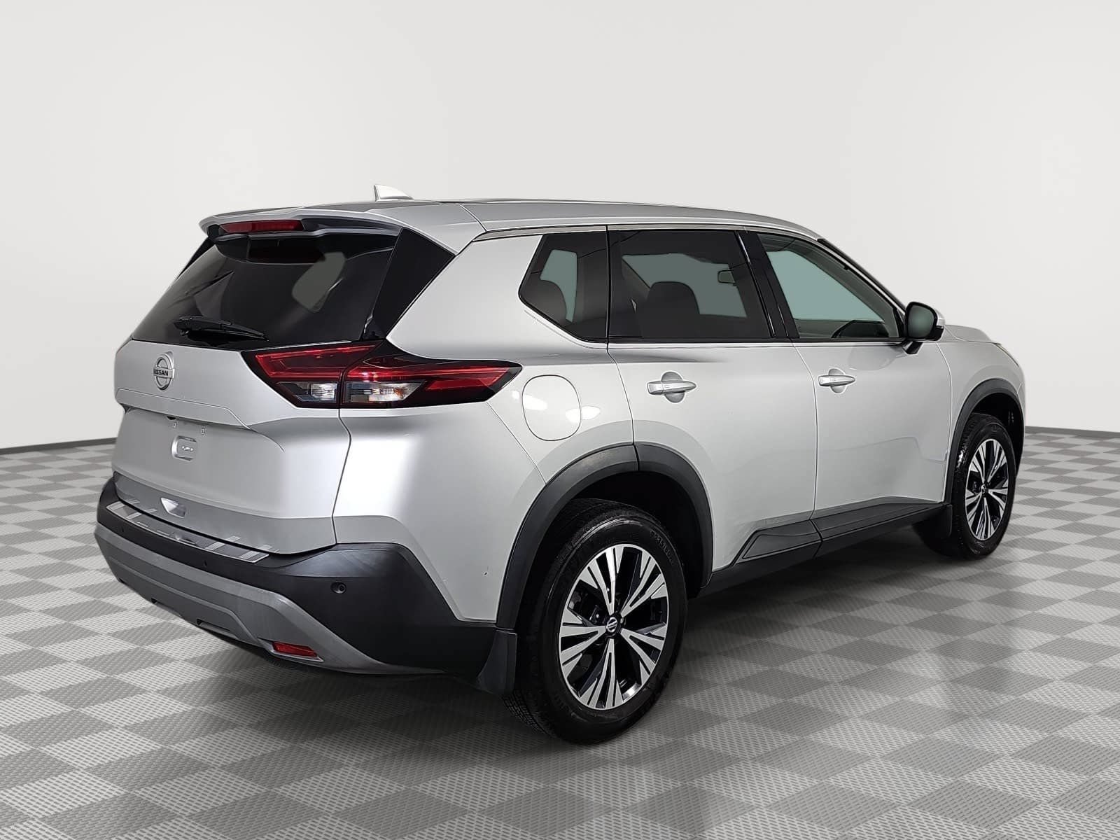 Used 2021 Nissan Rogue SV FWD image 8
