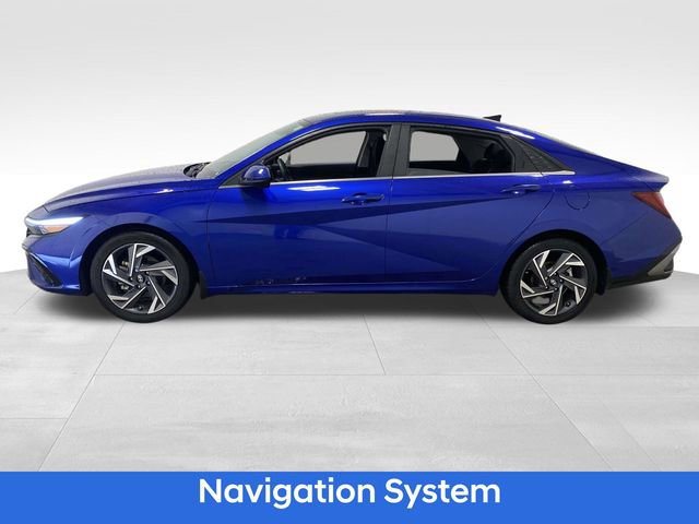 Certified 2024 Hyundai Elantra SEL w/ Convenience Package image 2