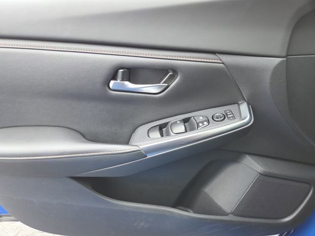 Used 2023 Nissan Sentra SR w/ Electronics Package image 27