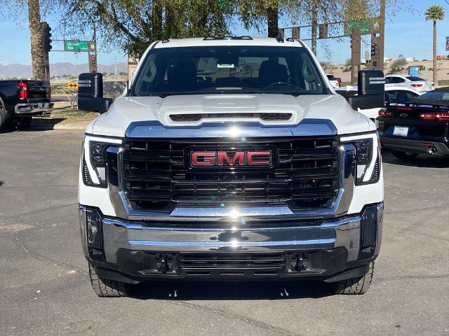 Used 2024 GMC Sierra 2500 Pro image 3