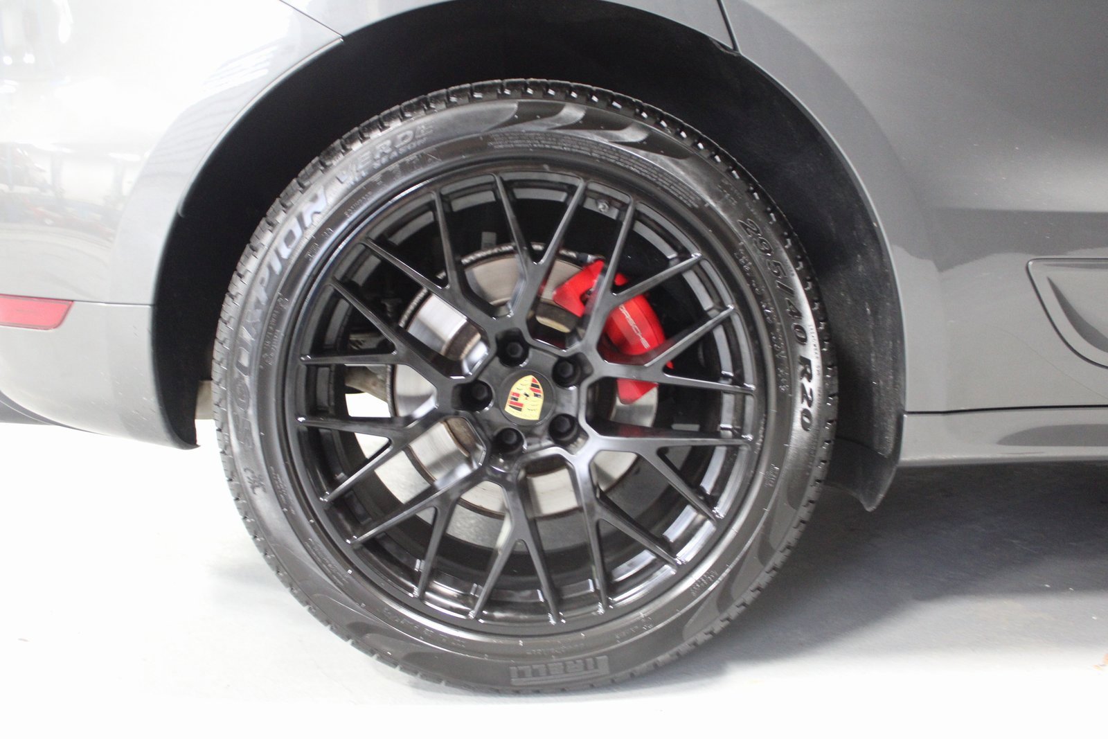 Used 2018 Porsche Macan GTS image 18