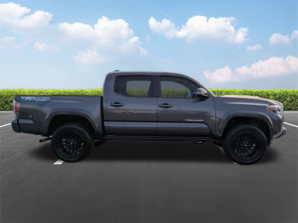 Used 2023 Toyota Tacoma TRD Sport image 3