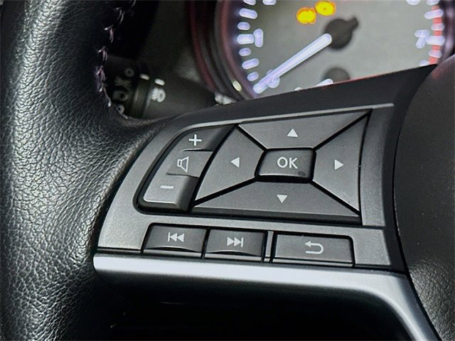 Used 2022 Nissan Rogue Sport SV w/ Technology Package image 34