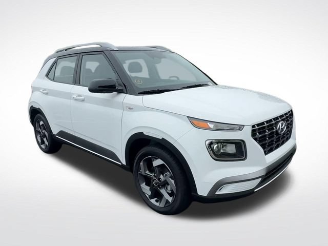 New 2026 Hyundai Venue SEL FWD image 2