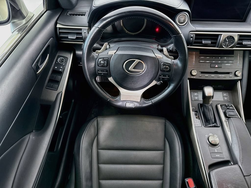 Used 2020 Lexus IS 300 F Sport w/ F Sport Package RWD image 10