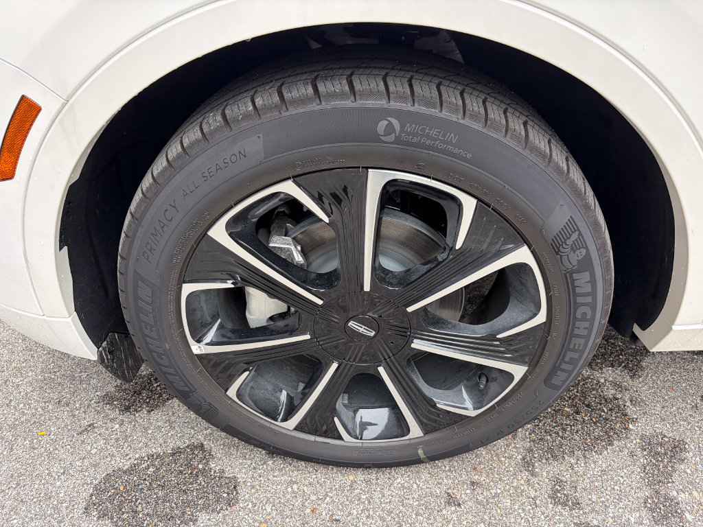 New 2026 Lincoln Nautilus Reserve AWD/4WD image 58