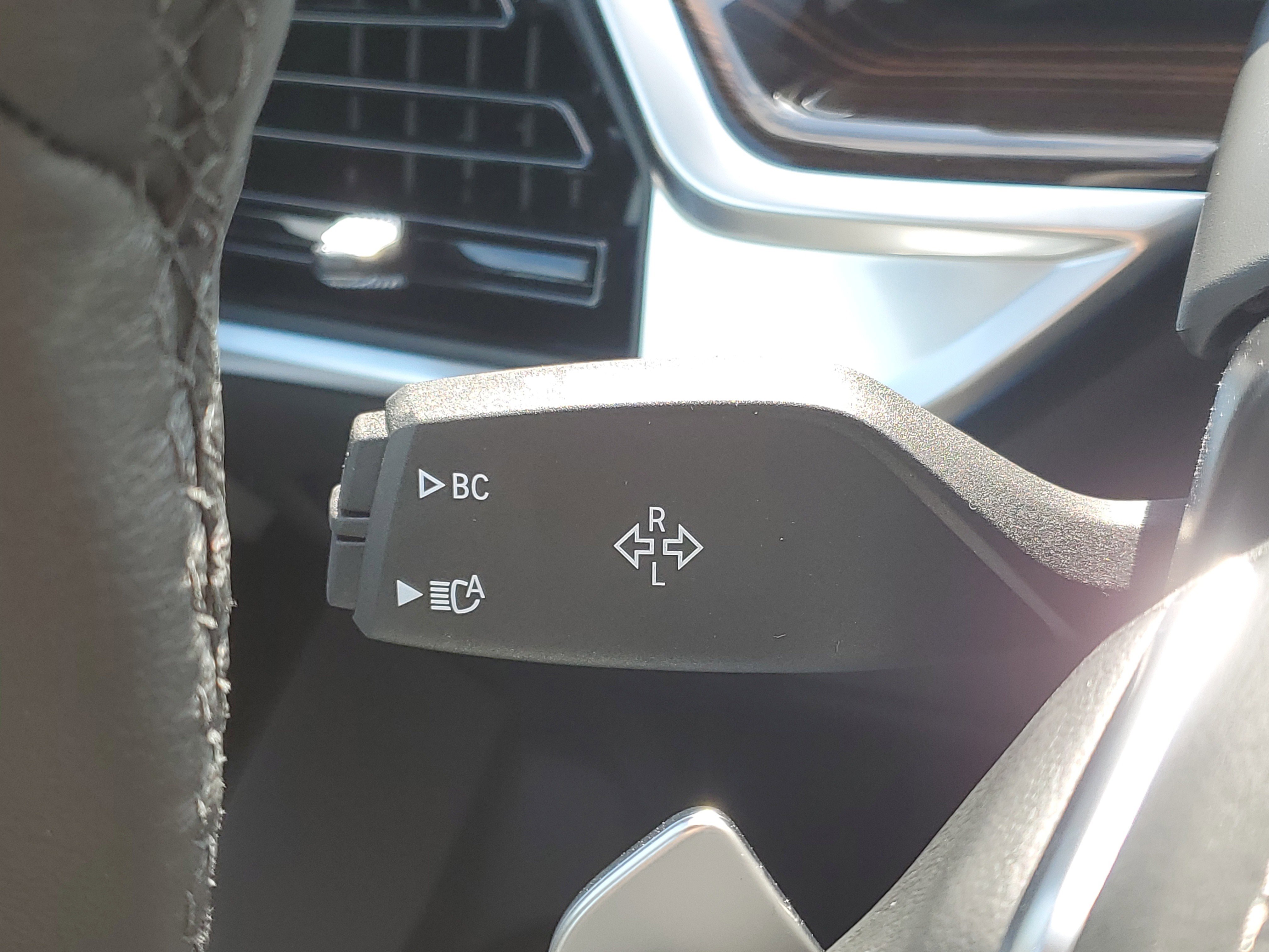 New 2026 BMW X5 xDrive40i w/ Climate Comfort Package AWD/4WD image 14