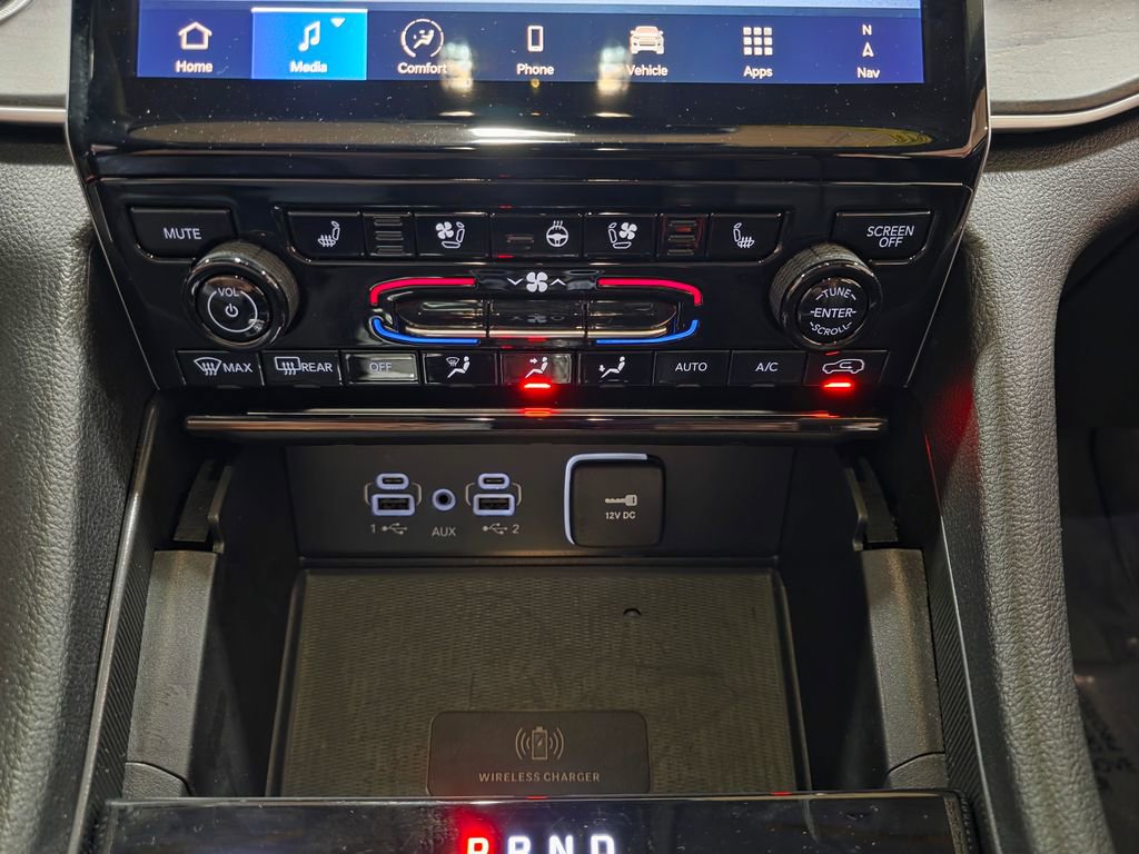 Used 2024 Jeep Grand Cherokee L Limited w/ Luxury Tech Group II image 23