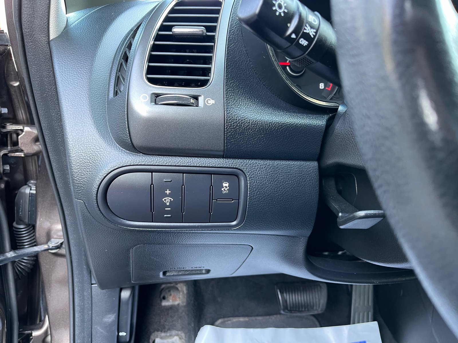 Used 2017 Kia Forte LX FWD image 33