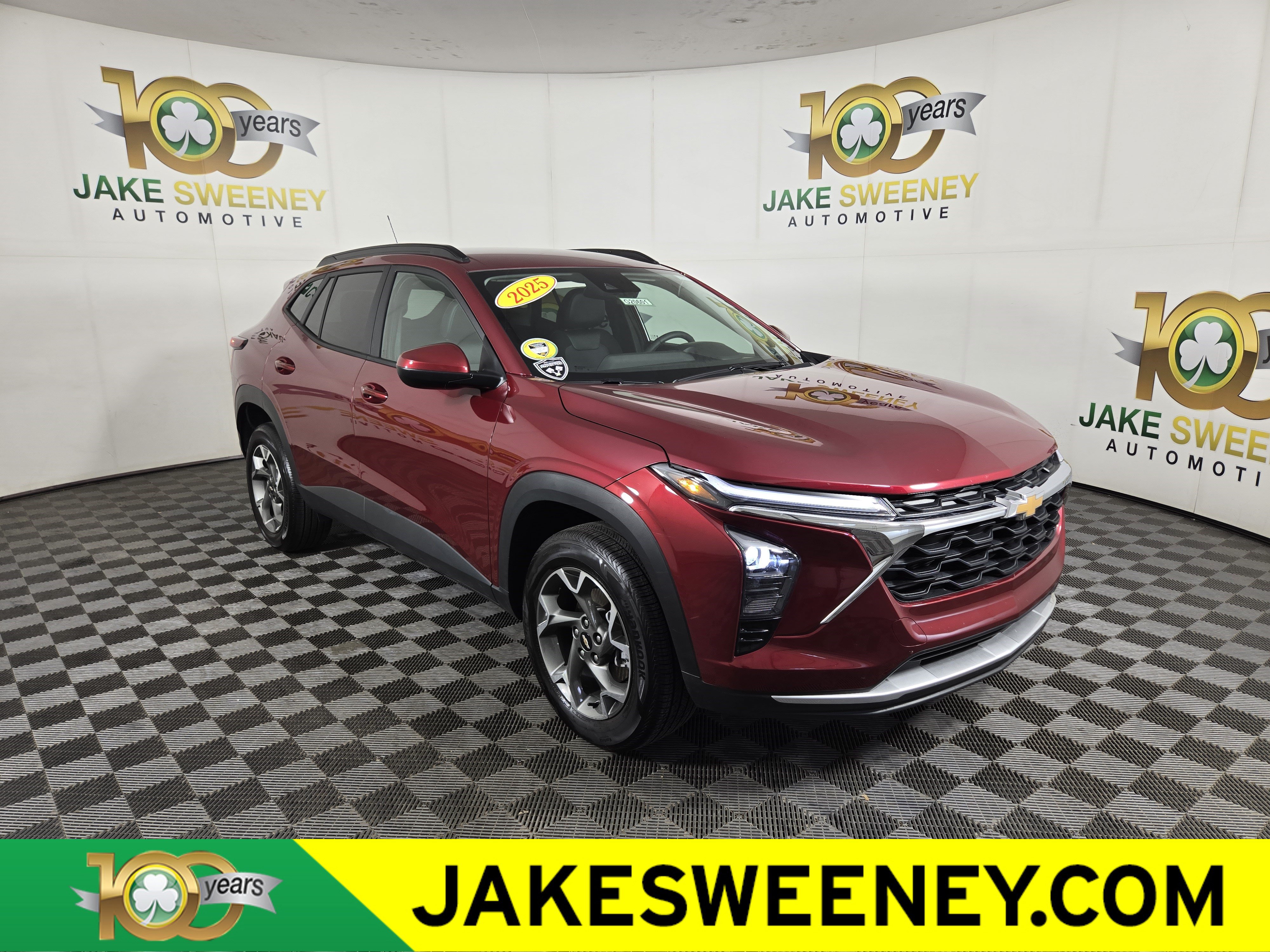 Certified 2025 Chevrolet Trax LT w/ LT Convenience Package FWD image 1