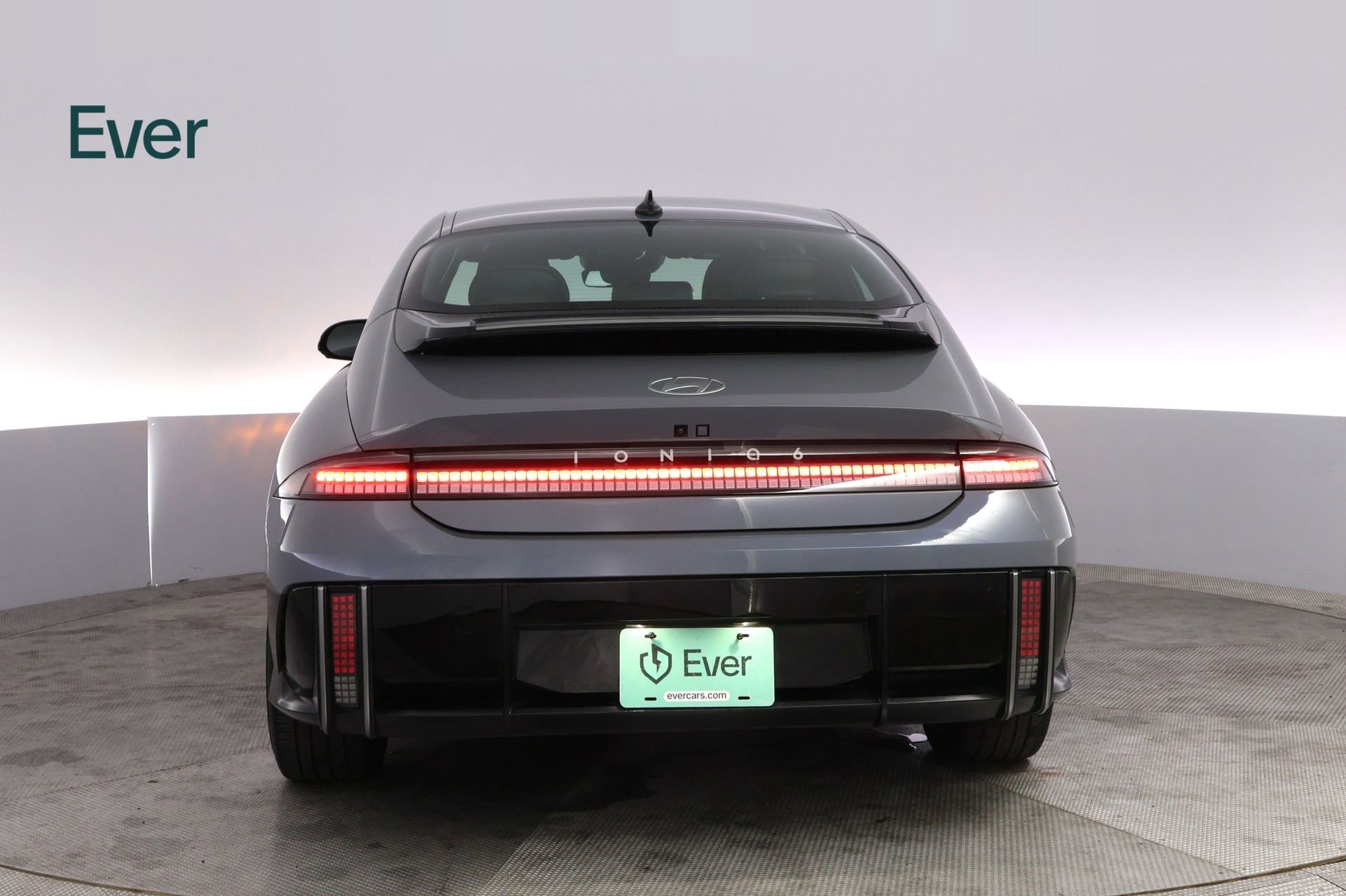 Used 2024 Hyundai Ioniq 6 Limited image 15