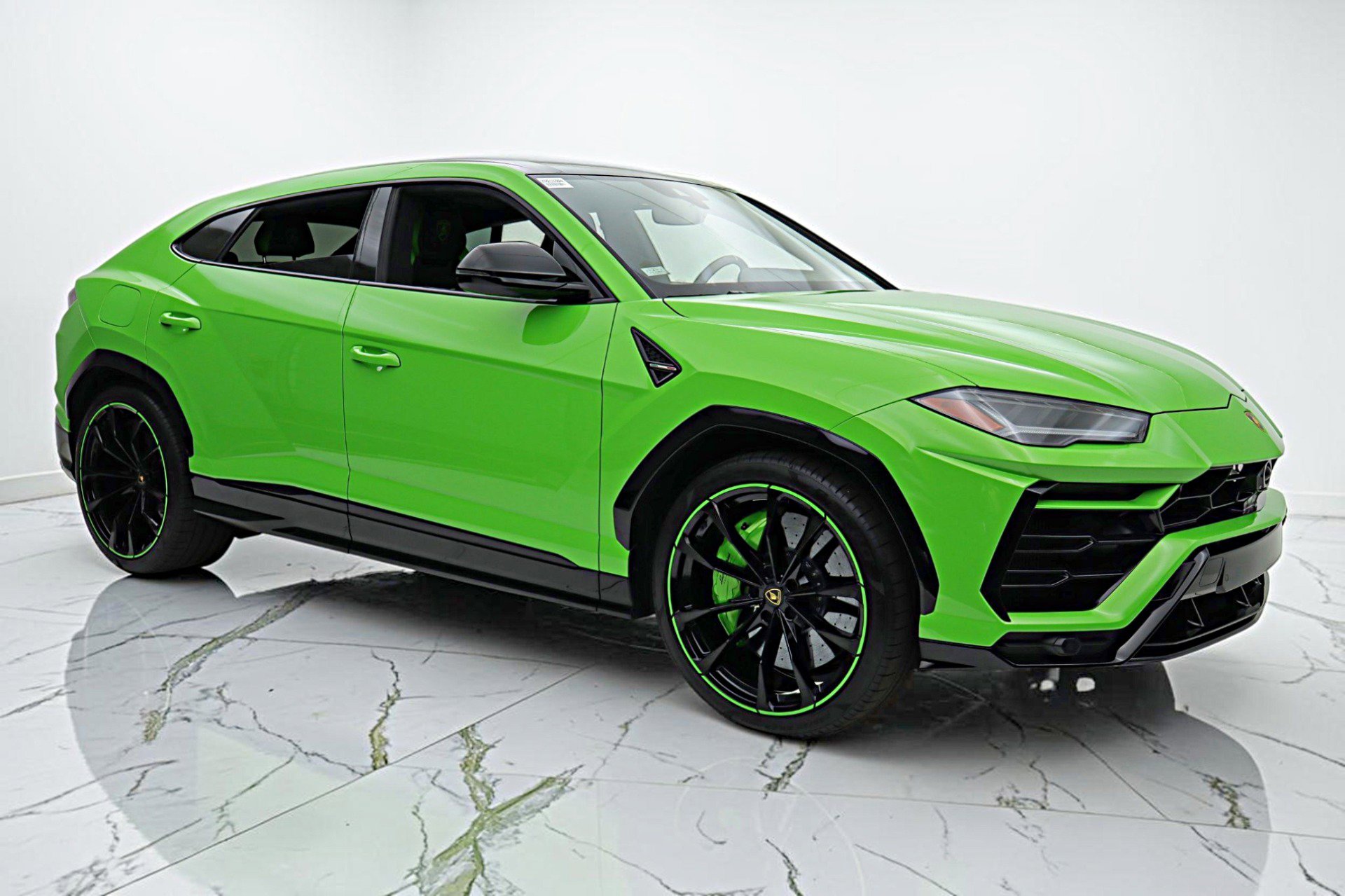 Used 2021 Lamborghini Urus AWD/4WD image 21