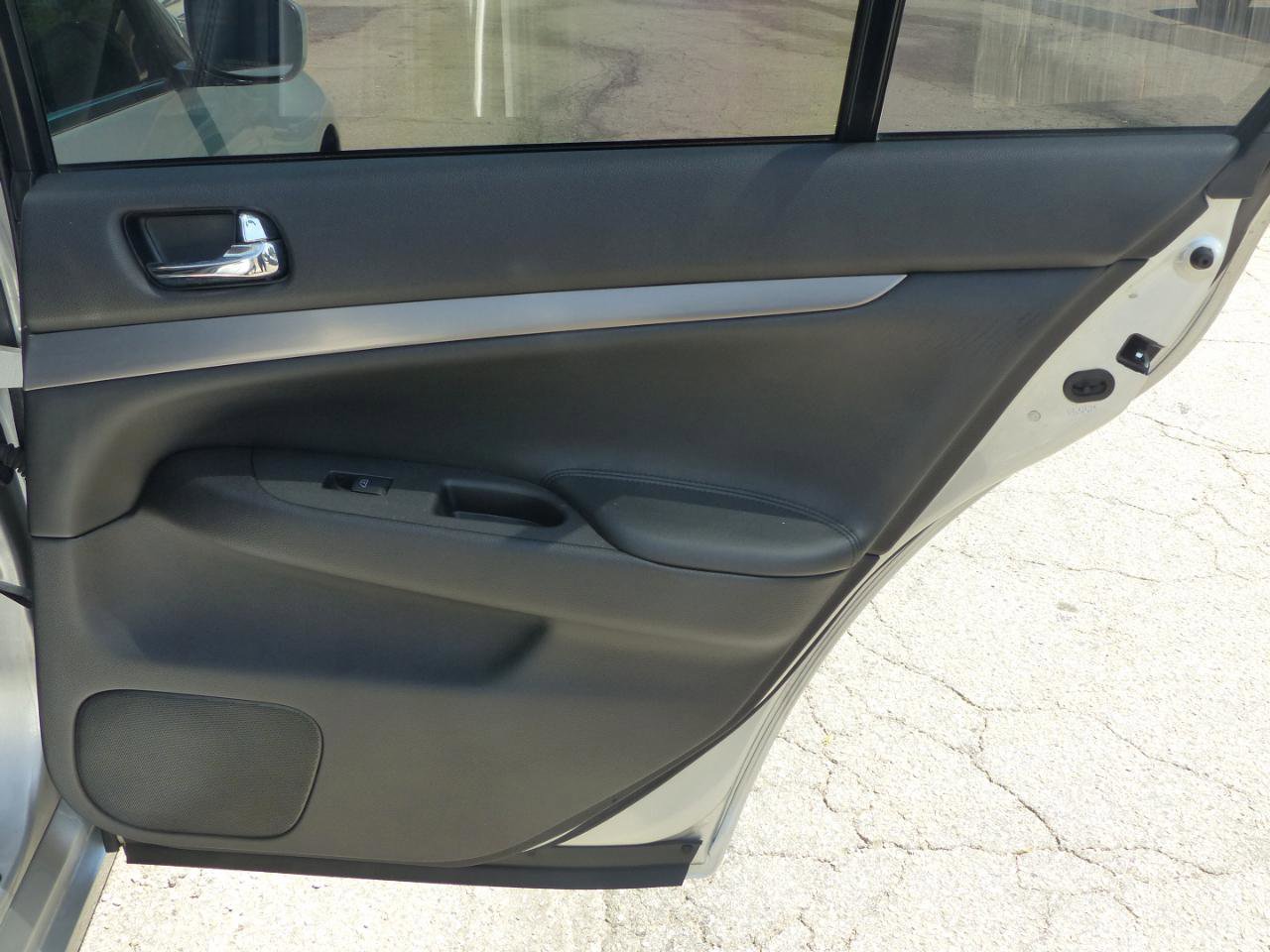 Used 2012 INFINITI G37 Journey w/ Premium Pkg image 14