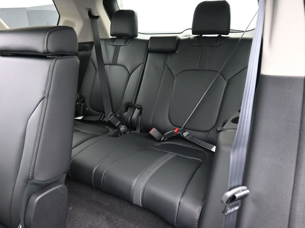 New 2025 Honda Pilot Touring image 37