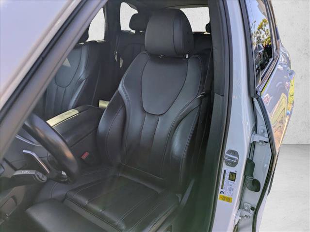 Used 2022 BMW X5 sDrive40i w/ M Sport Package RWD image 15