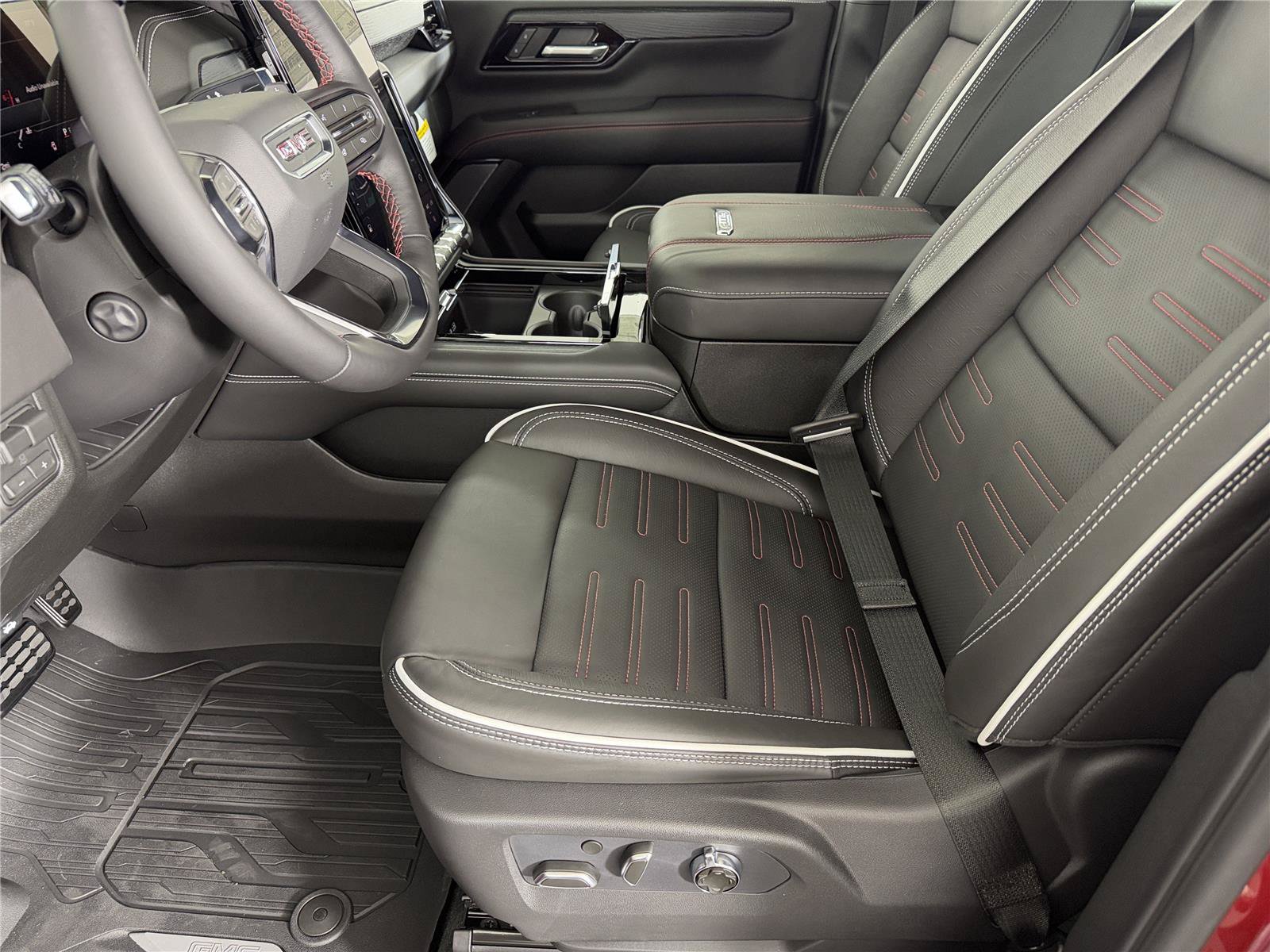 New 2026 GMC Yukon AT4 Ultimate w/ LPO, Floor Liner Package AWD/4WD image 7