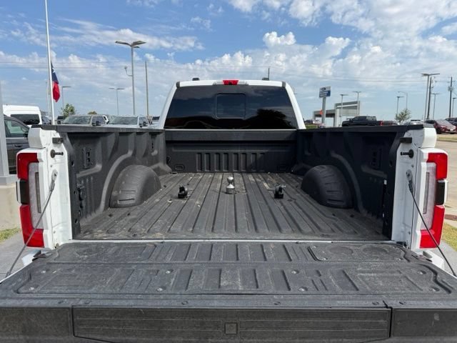 Used 2026 Ford F450 Platinum w/ FX4 Off-Road Package AWD/4WD image 8