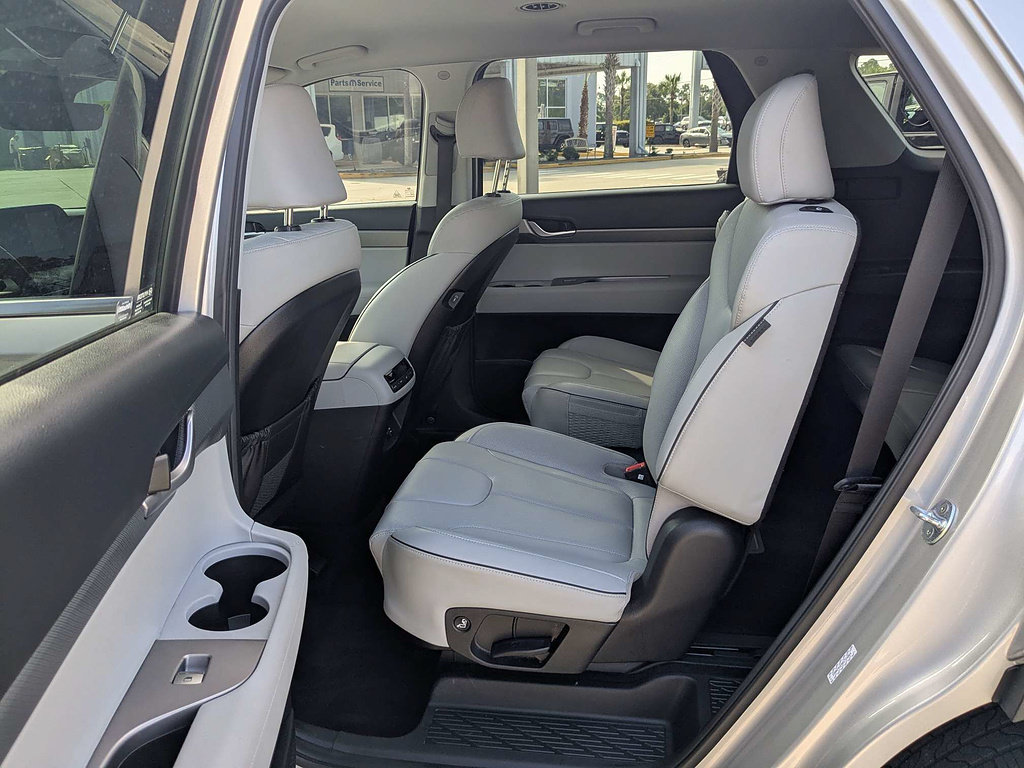 Used 2024 Hyundai Palisade SEL FWD image 14
