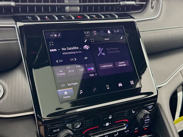 New 2025 Jeep Grand Cherokee Altitude image 15