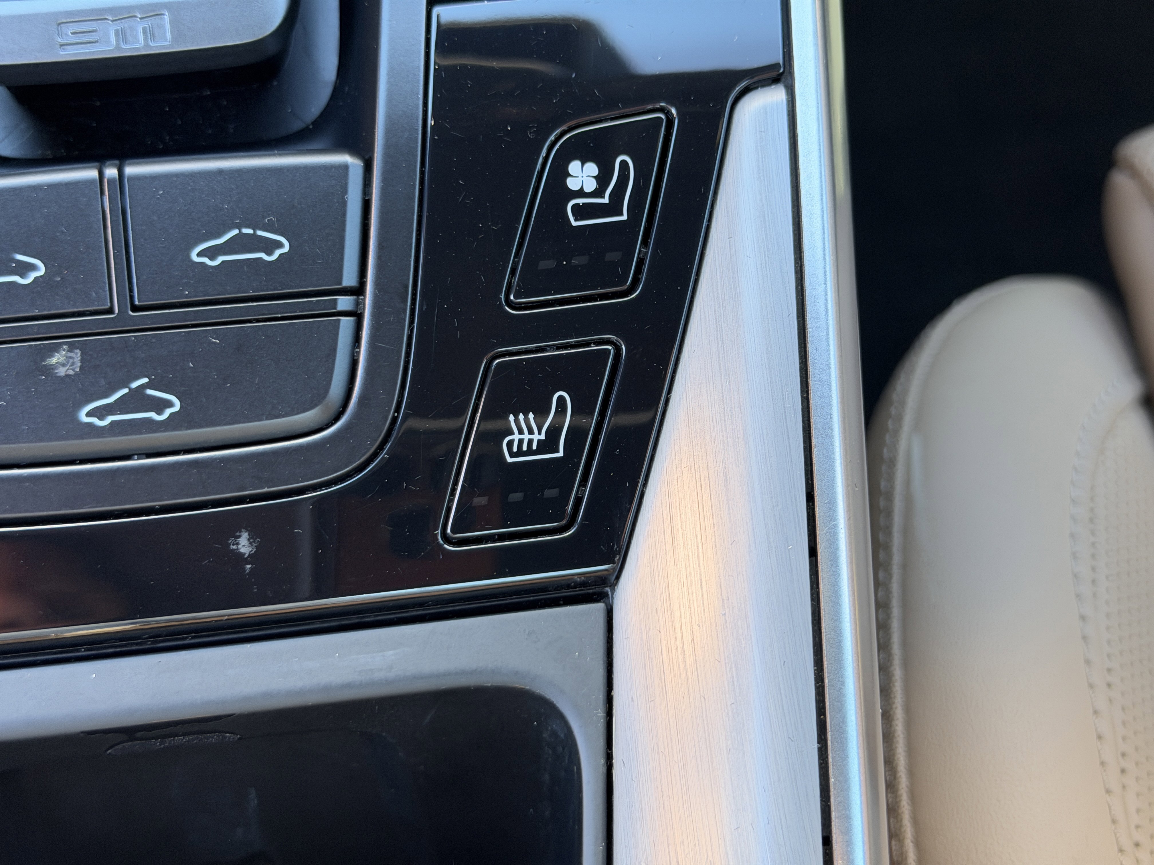 Certified 2022 Porsche 911 Turbo S image 27