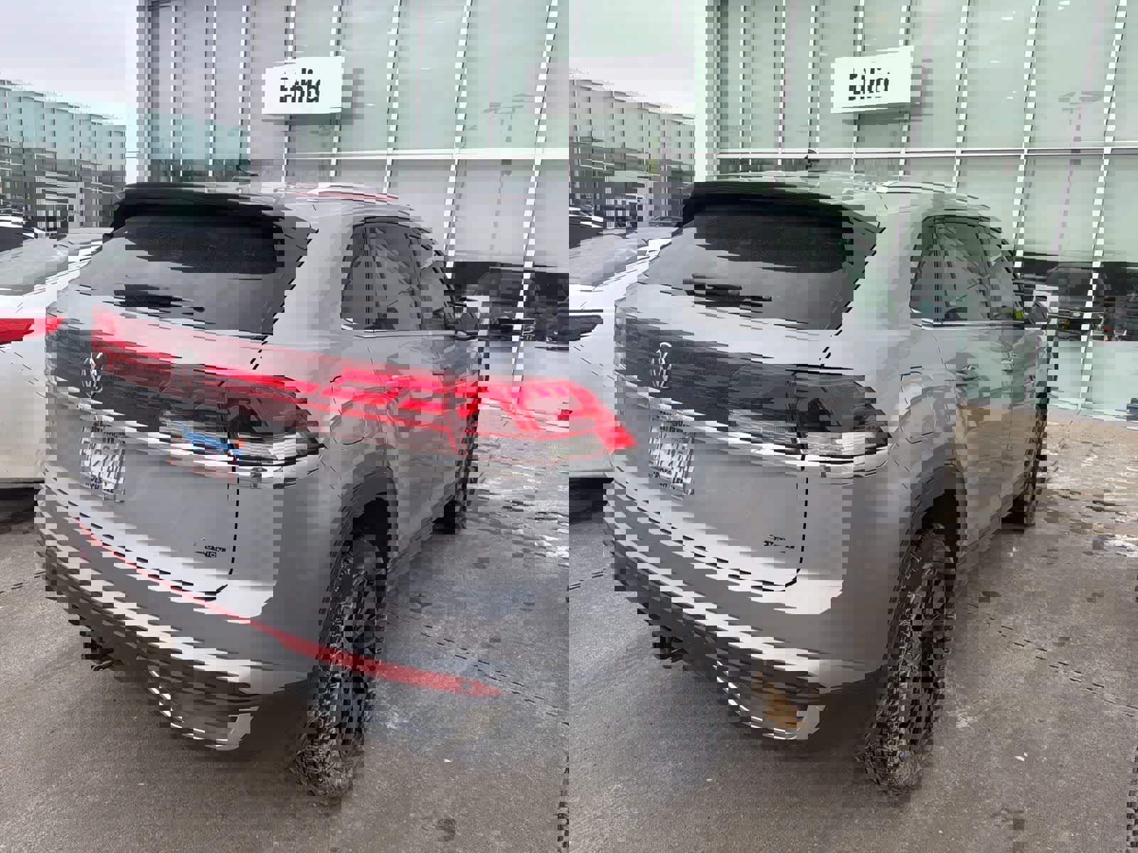 Used 2025 Volkswagen Atlas Cross Sport SE w/ Black Wheel Package image 6