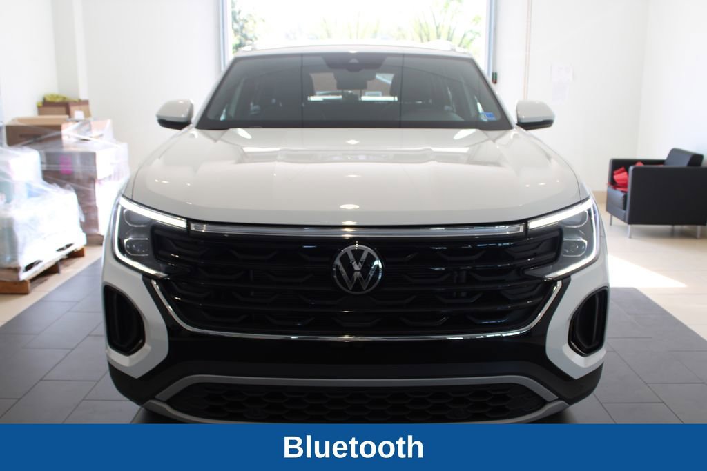 Used 2025 Volkswagen Atlas Cross Sport SE image 14