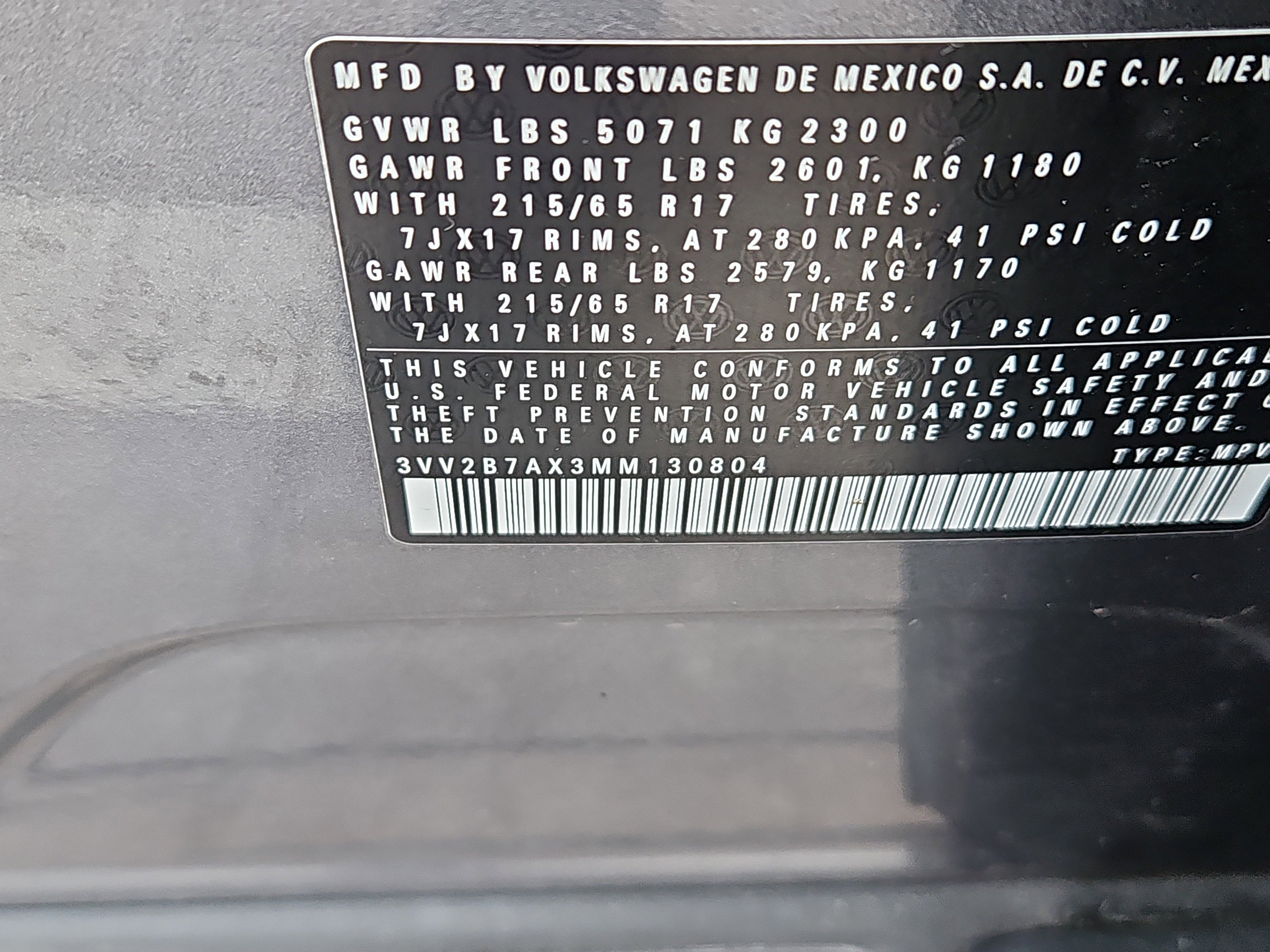 Used 2021 Volkswagen Tiguan SE w/ Panoramic Sunroof Package image 7