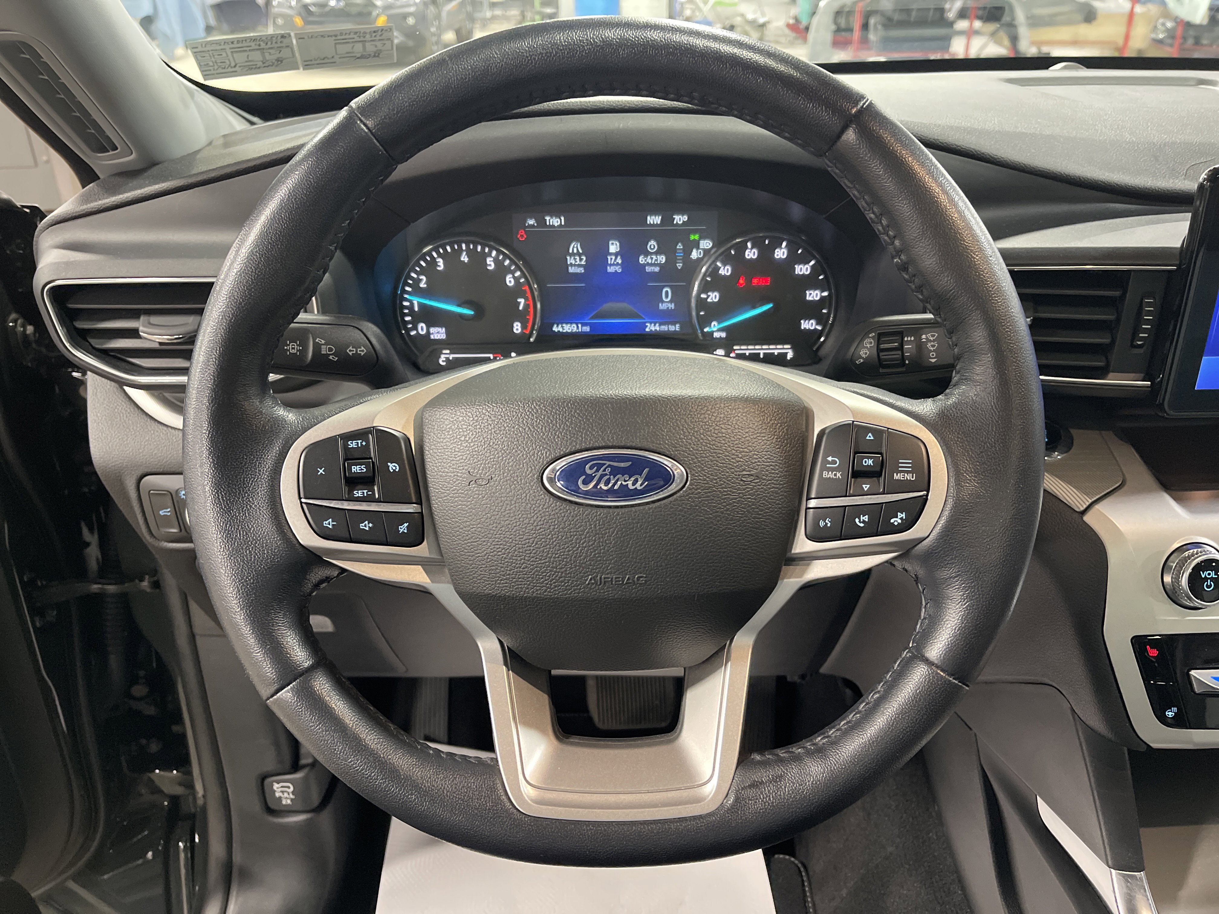 Used 2022 Ford Explorer XLT w/ Equipment Group 202A image 20