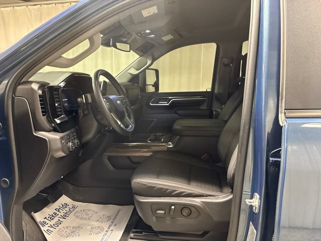 Used 2025 Chevrolet Silverado 2500 LT w/ Safety Package AWD/4WD image 13