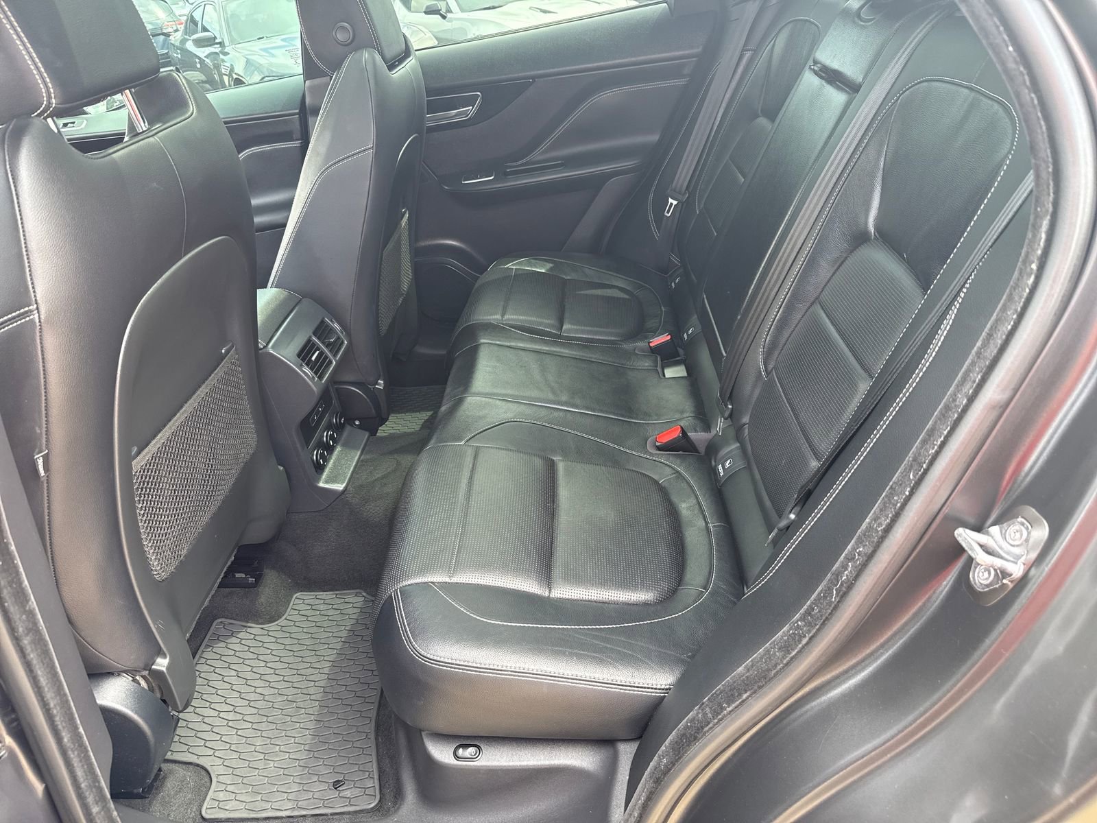 Used 2018 Jaguar F-PACE S AWD/4WD image 27