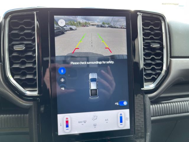 Used 2025 Ford Ranger XLT w/ Chrome Accent Package RWD image 19