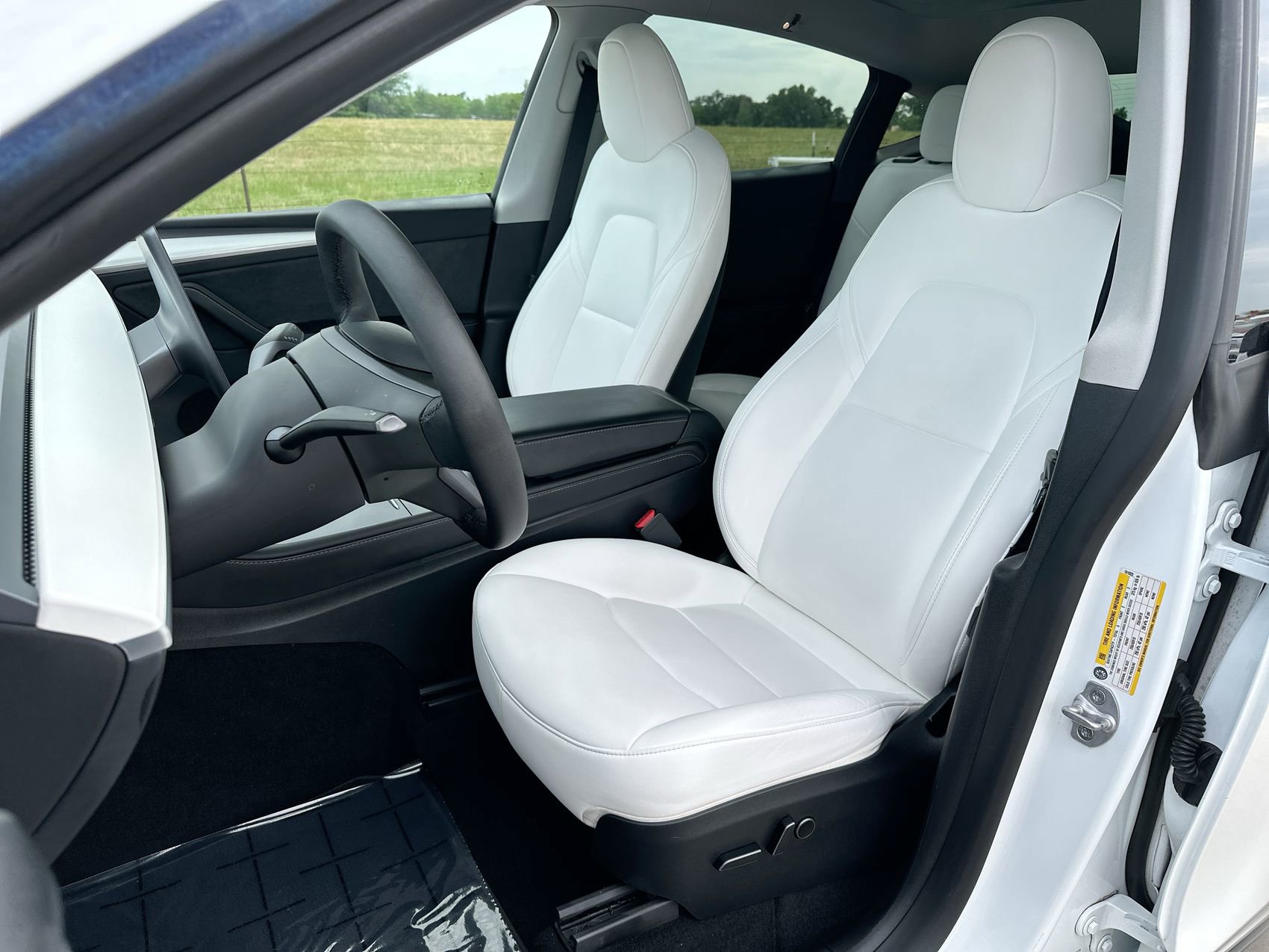 Used 2023 Tesla Model Y Long Range AWD/4WD image 11