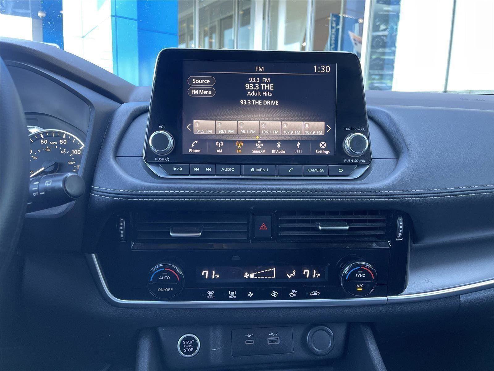 Used 2021 Nissan Rogue SV image 25