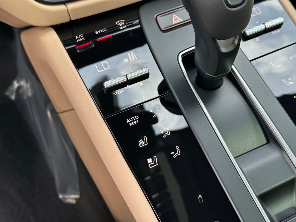 New 2026 Porsche Macan S AWD/4WD image 16