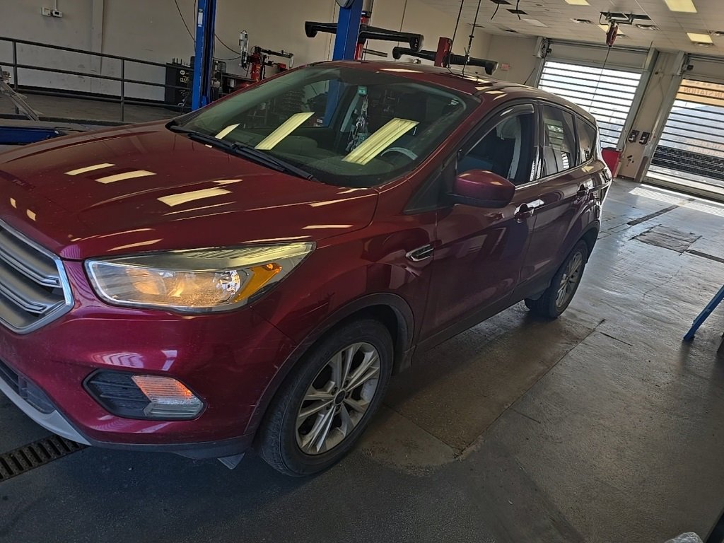Certified 2017 Ford Escape SE image 2