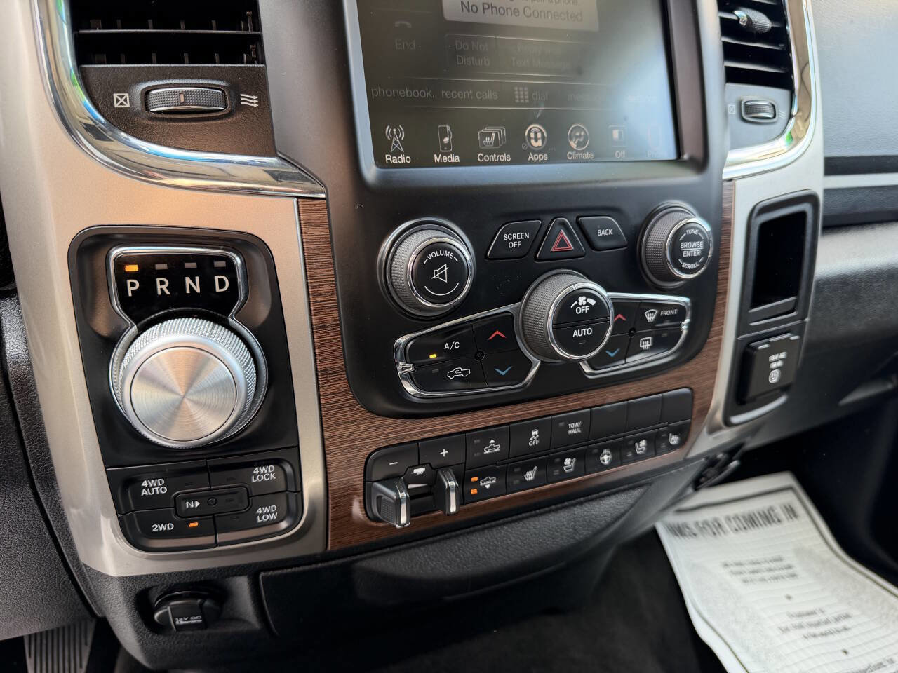 Used 2016 RAM 1500 Laramie w/ Convenience Group AWD/4WD image 16