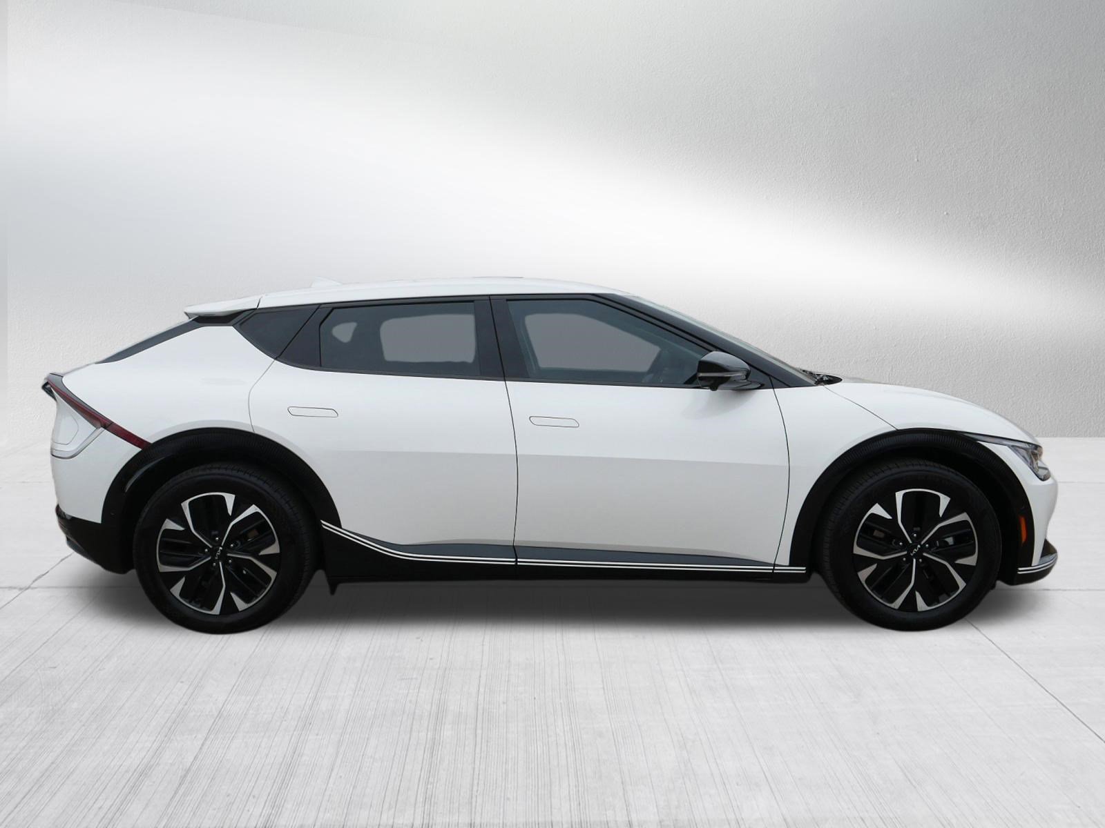 Certified 2024 Kia EV6 Wind w/ Wind Technology Package AWD/4WD image 8