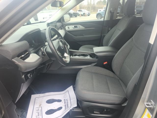 Used 2025 Ford Explorer Active image 24