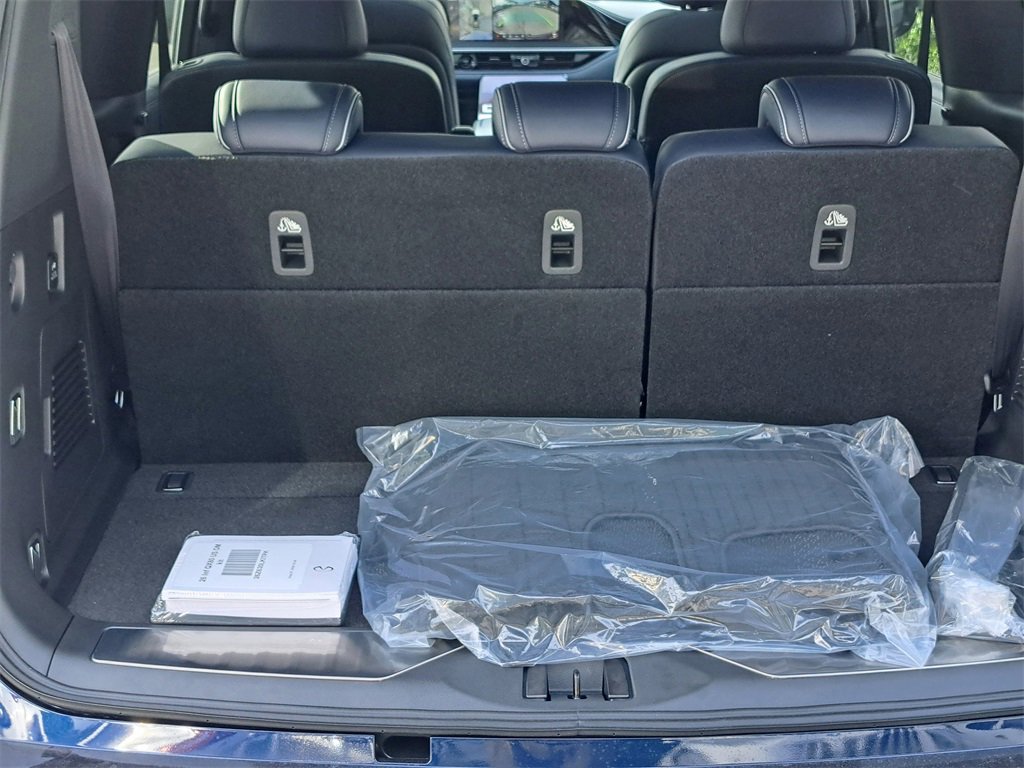 New 2026 INFINITI QX80 SPORT w/ Sport Exterior Package image 6