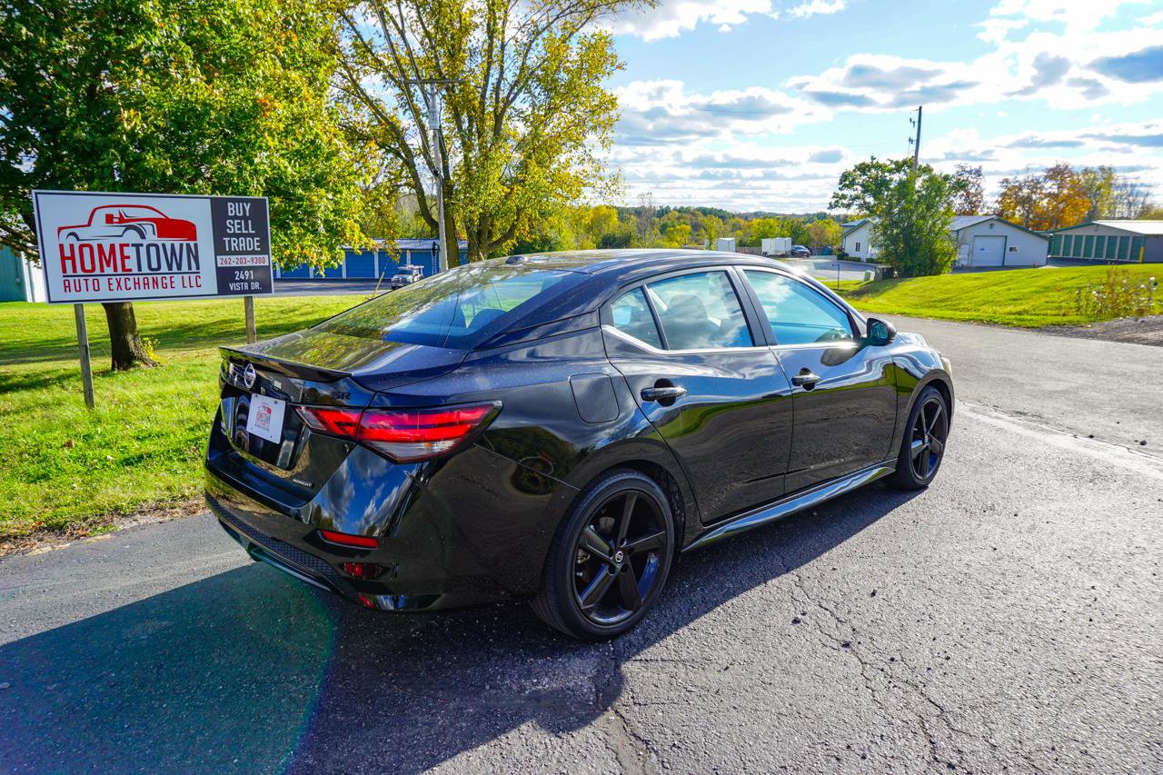 Used 2023 Nissan Sentra SR w/ Midnight Edition Package image 3