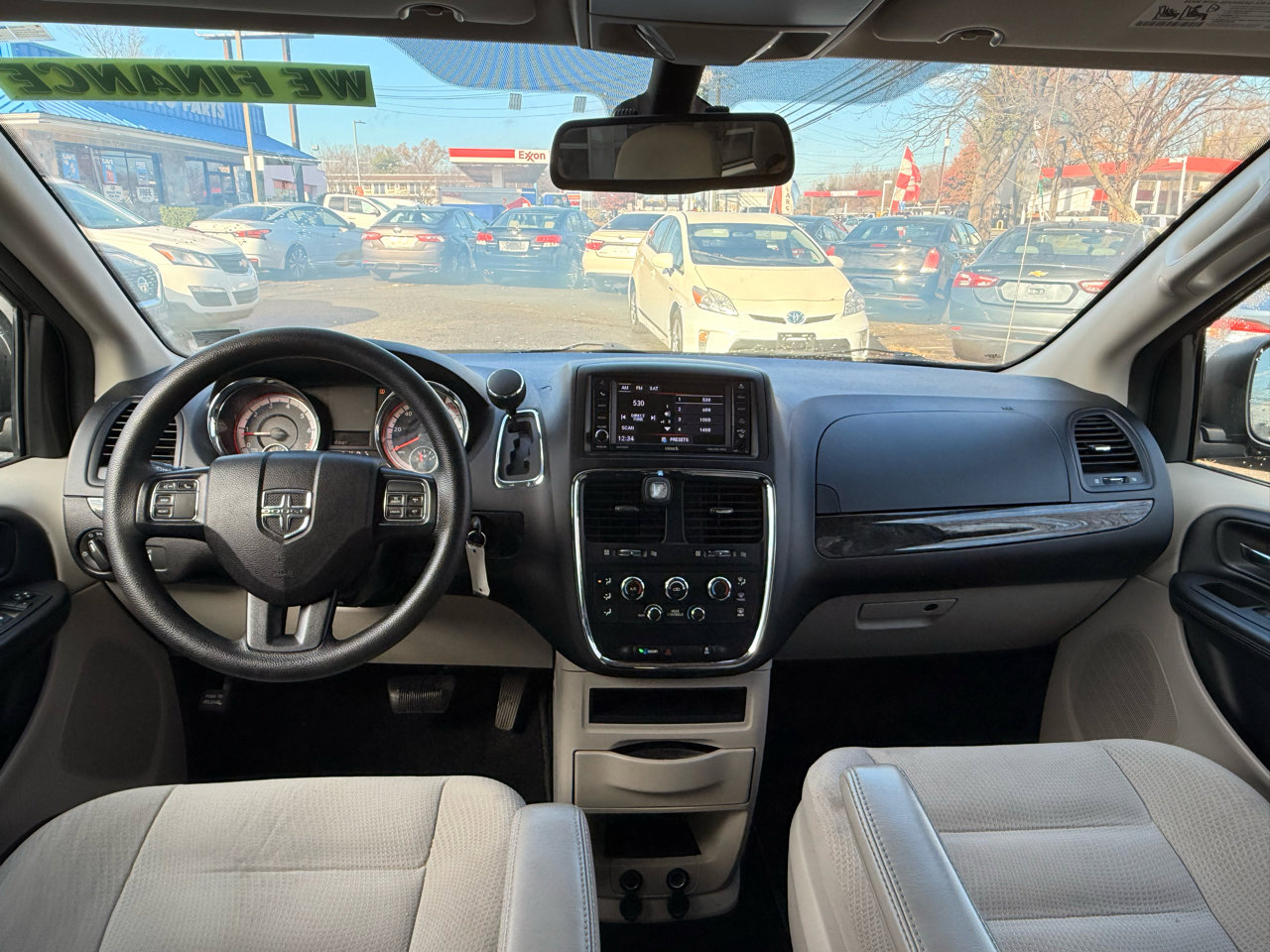 Used 2019 Dodge Grand Caravan SE w/ UConnect Hands-Free Group image 31