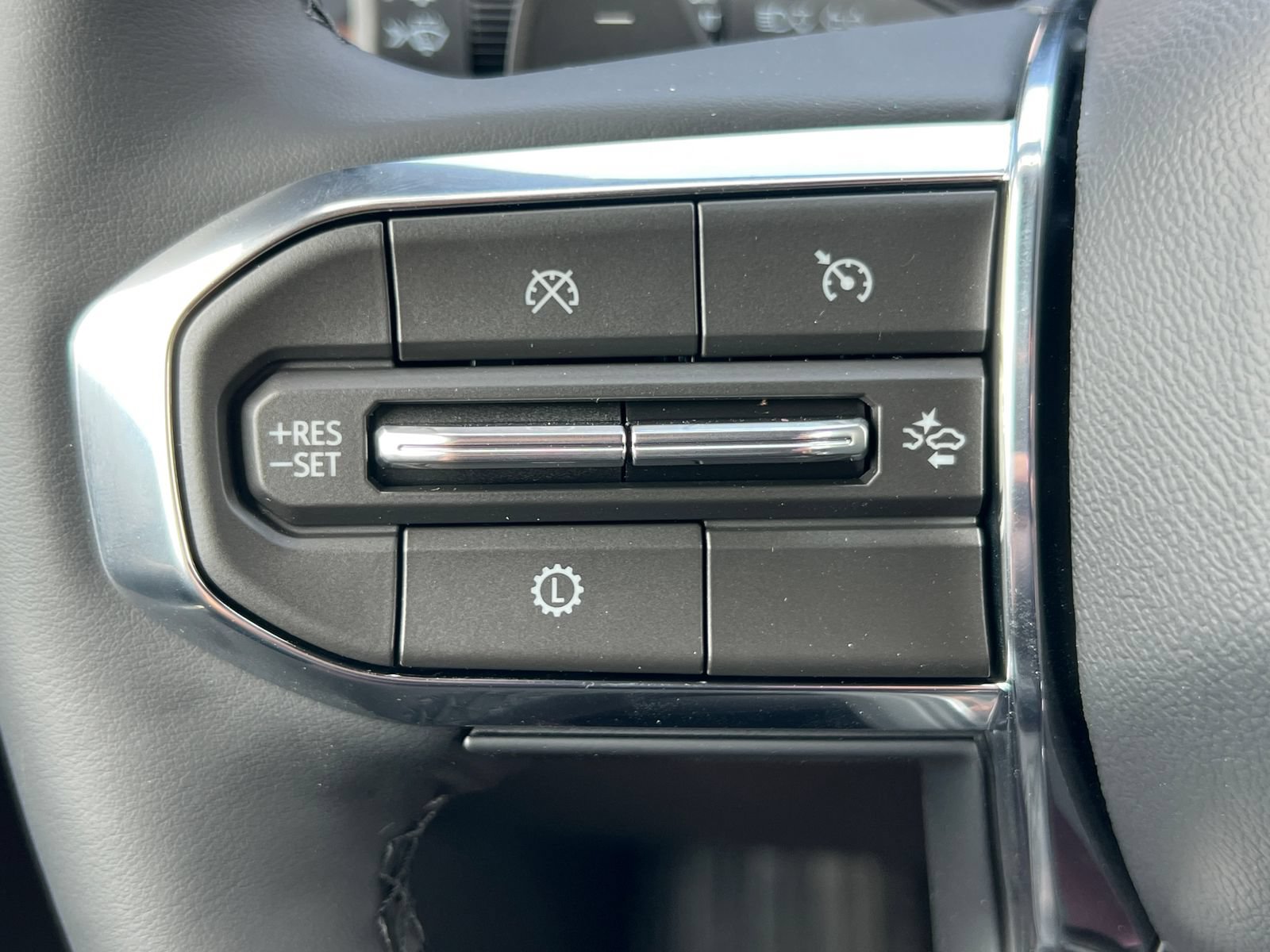 New 2027 GMC Acadia Elevation w/ Black Edition AWD/4WD image 21