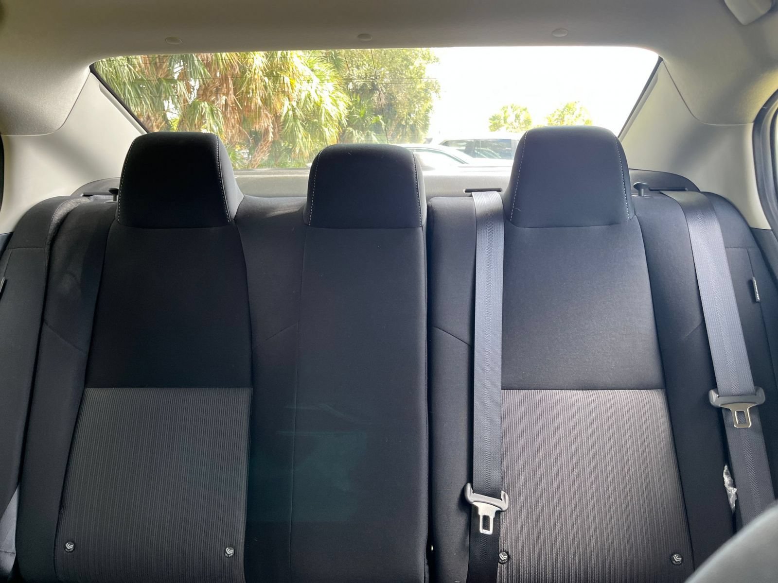 Used 2025 Nissan Sentra SV FWD image 31