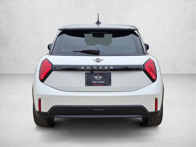 Used 2026 MINI Cooper 2-Door Hardtop FWD image 7
