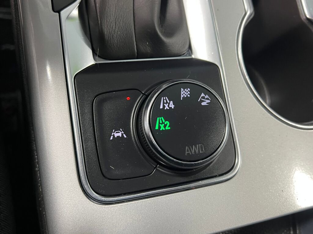 Used 2023 Chevrolet Blazer LT image 16