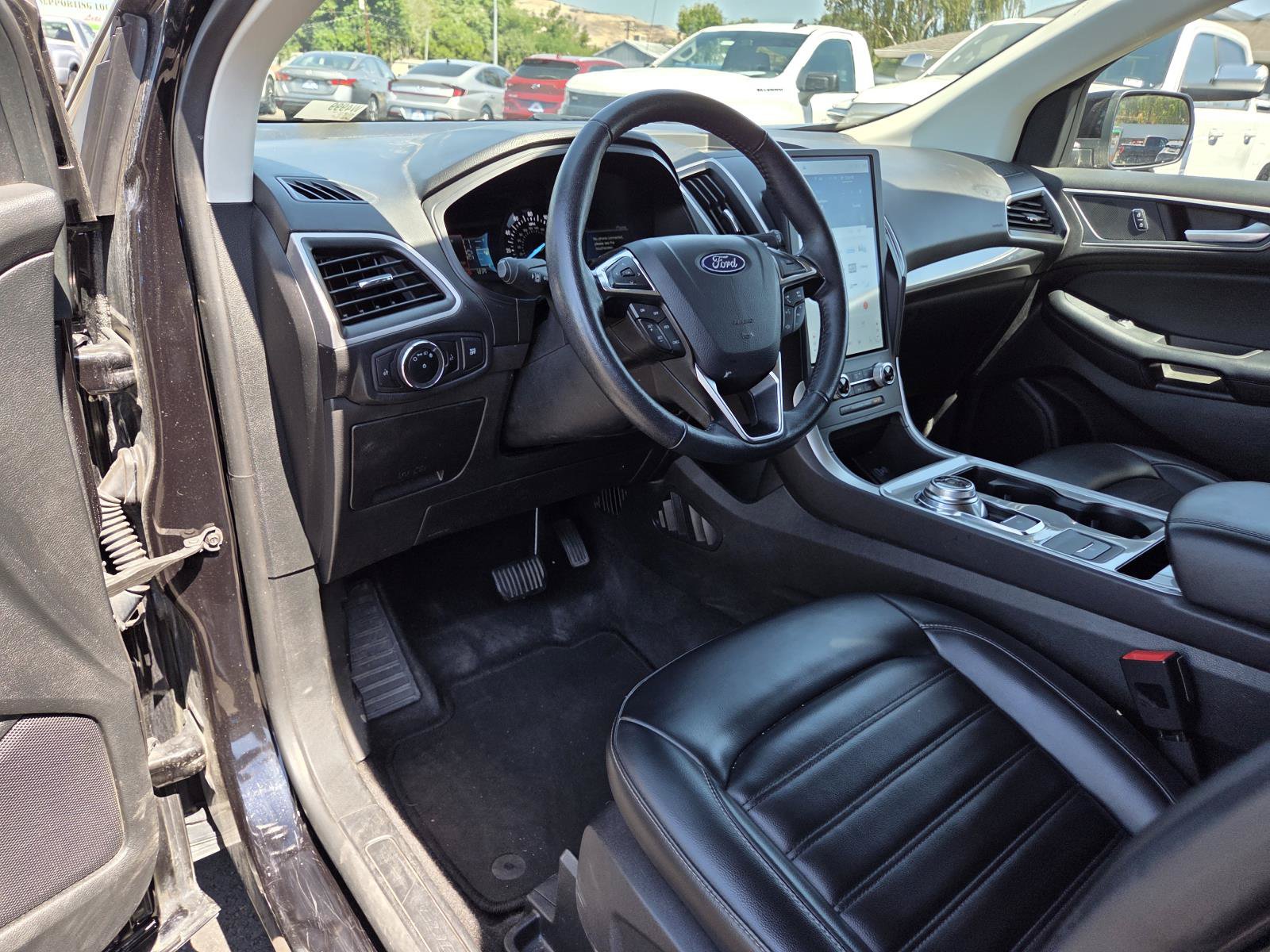 Used 2024 Ford Edge SEL AWD/4WD image 12