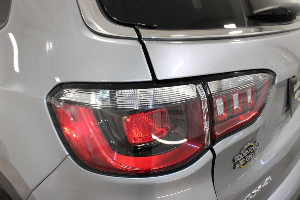 Used 2024 Jeep Compass Latitude AWD/4WD image 21