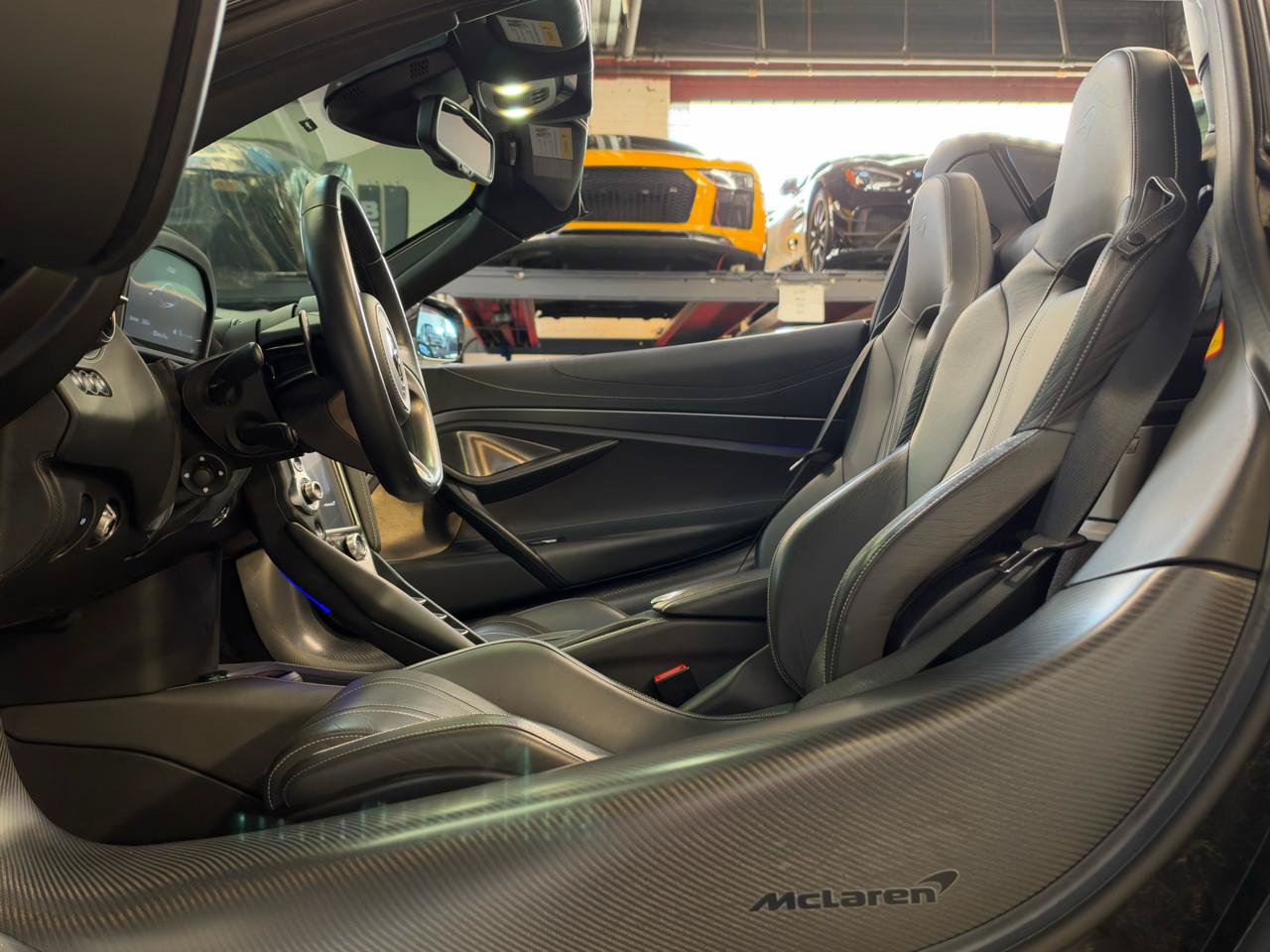 Used 2020 McLaren 720S Performance RWD image 30